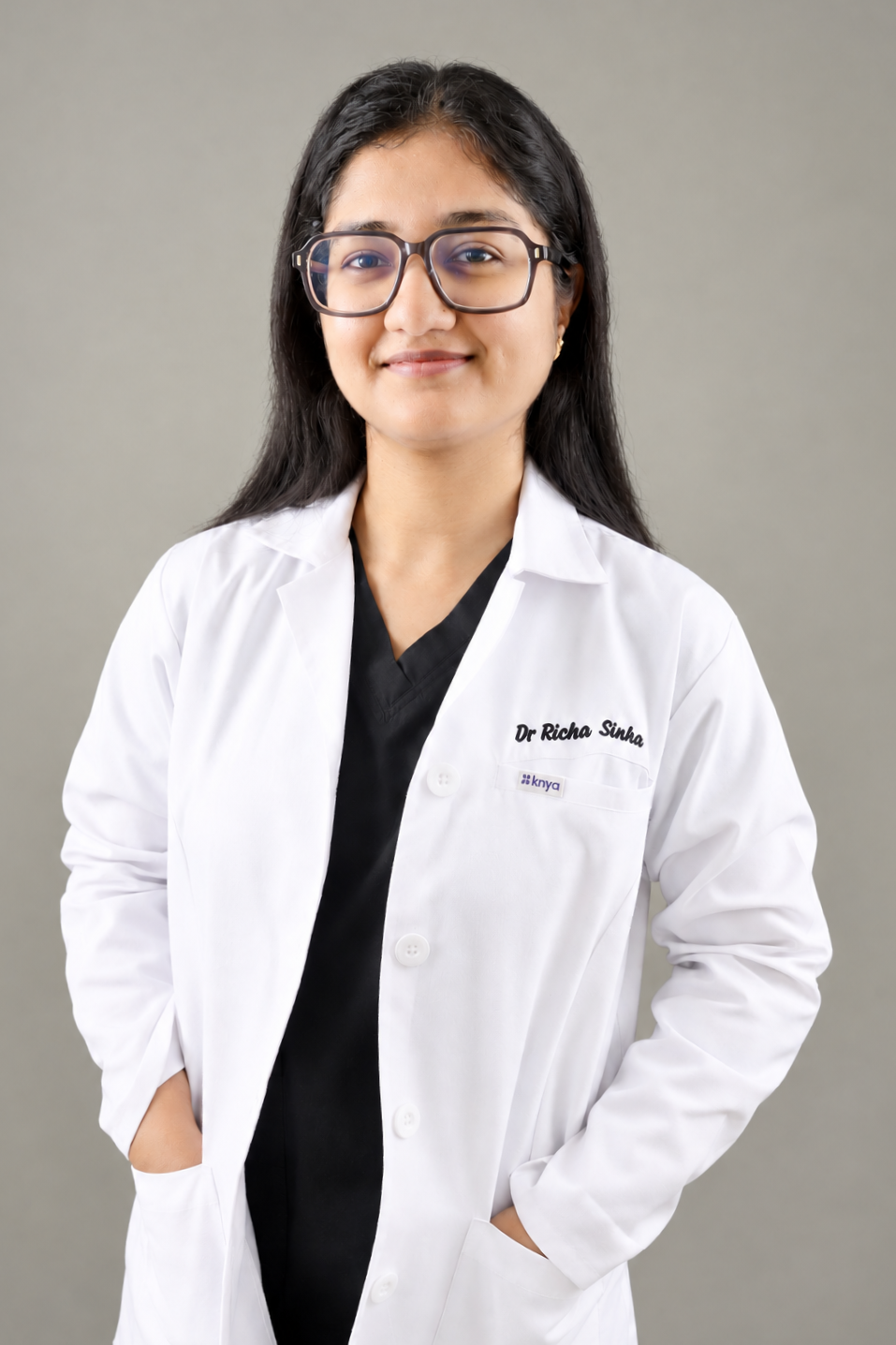 Dr Richa Sinha — Periodontist & Implantologist